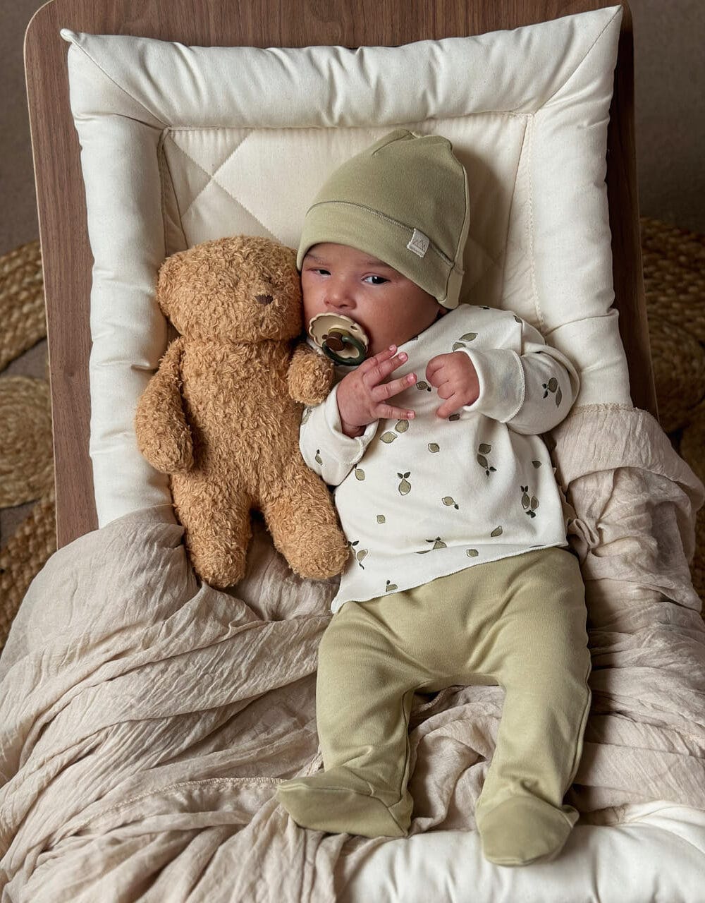 Organiczny pierwszy zestaw dla noworodka | Limonki