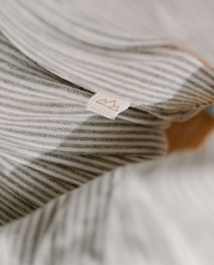 Legginsy niemowlęce z bawełny organicznej | Szare paski