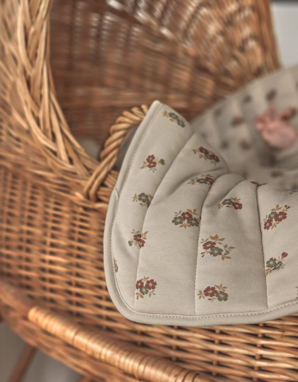 Mata do zabawy dla niemowląt z bawełny organicznej | Flowers