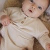 Rampers niemowlęcy z bawełny organicznej | Jasny beż