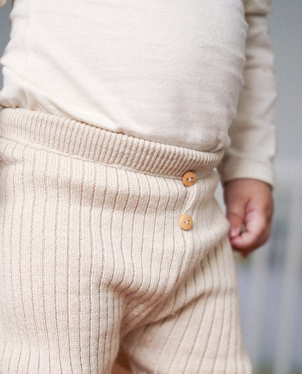 Spodnie niemowlęce z bawełny organicznej | Ciepły beż