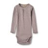 www.bynela.plsklepwheat-lotta-prazkowane-body-niemowlece-z-bawelny-organicznej-longsleeve 01 body niemowlęce z bawełny organicznej Wheat Dusty Purple