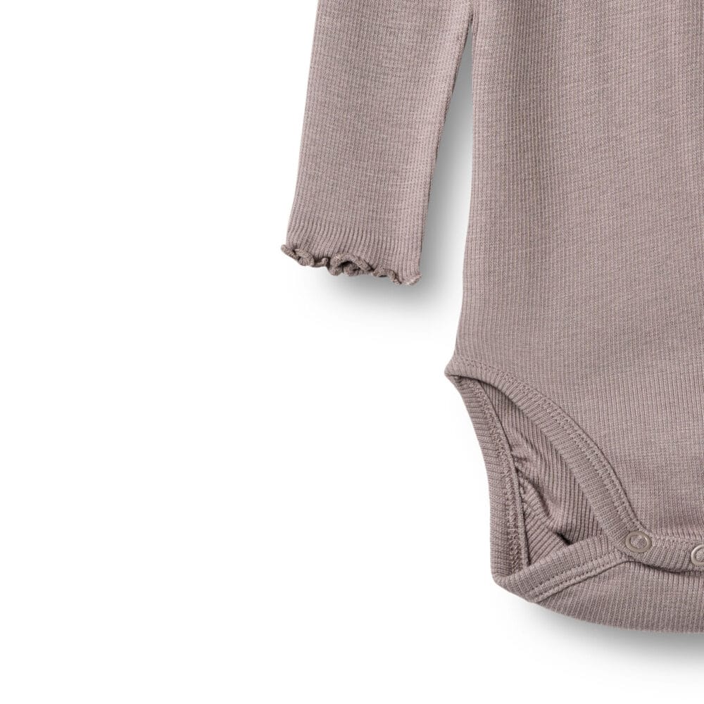 www.bynela.plsklepwheat-lotta-prazkowane-body-niemowlece-z-bawelny-organicznej-longsleeve 04 Body niemowlęce z bawełny organicznej Wheat