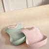 BABYBJORN - 2 duże śliniaki -  Powder Green/ Powder Pink