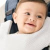 BABYBJORN - śliniaczek do nosidełka ergonomicznego BABYBJORN One, biały