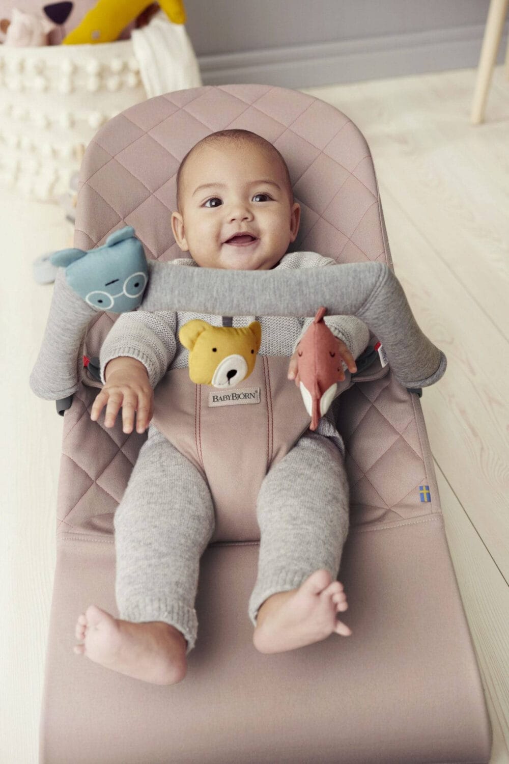 BABYBJORN - zabawka do leżaczka - Soft Friends - jasnoszara