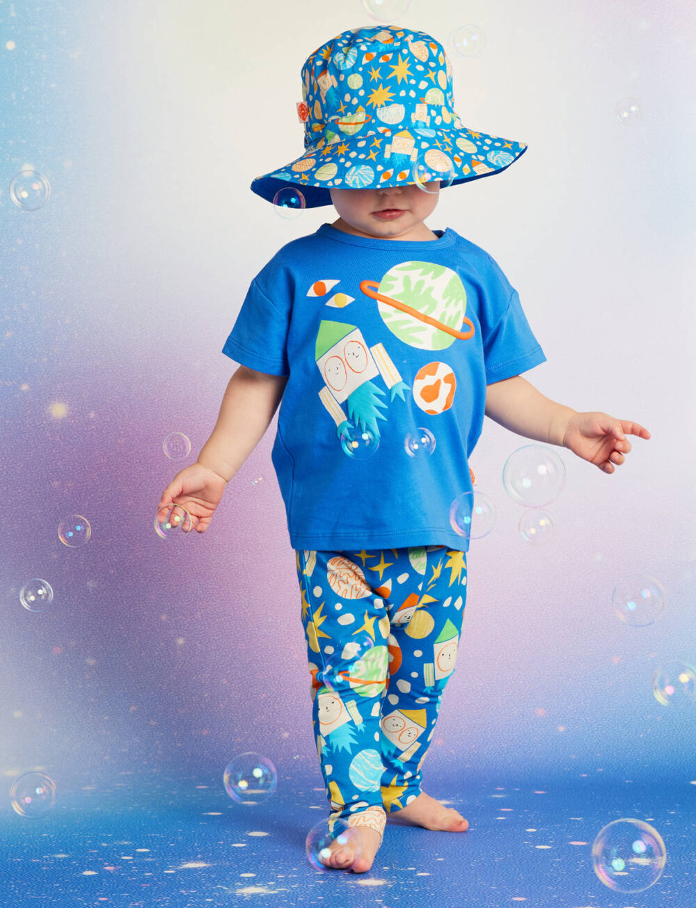 bynela-halcyon-nights-cotton-tee-woven-hat-see-you-in-space (2) Koszulka dziecięca oversize - 100% bawełna