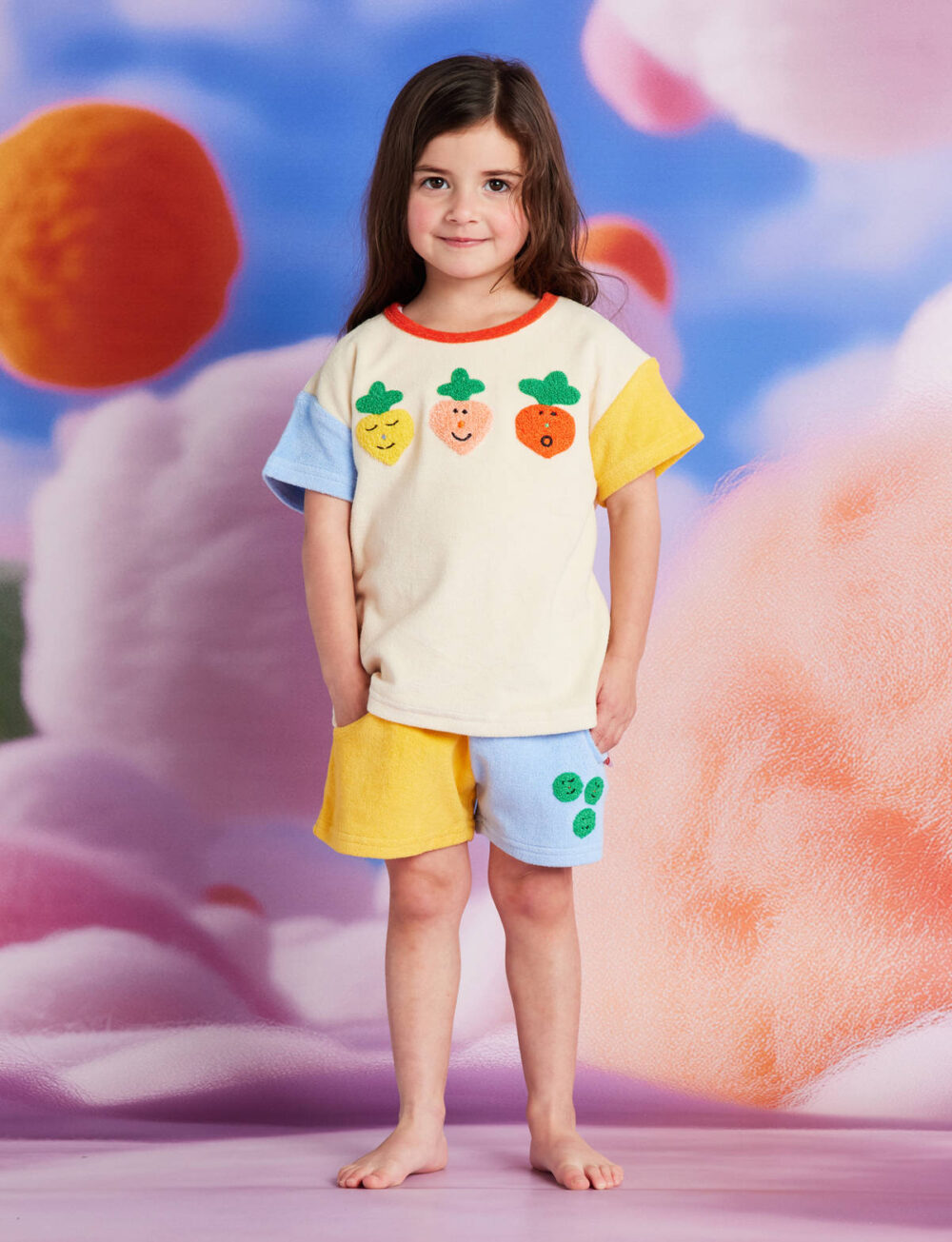 bynela-halcyon-nights-terry-tshirt-shorts-pocket-patch (1) Miękkie bawełniane letnie spodenki dziecięce